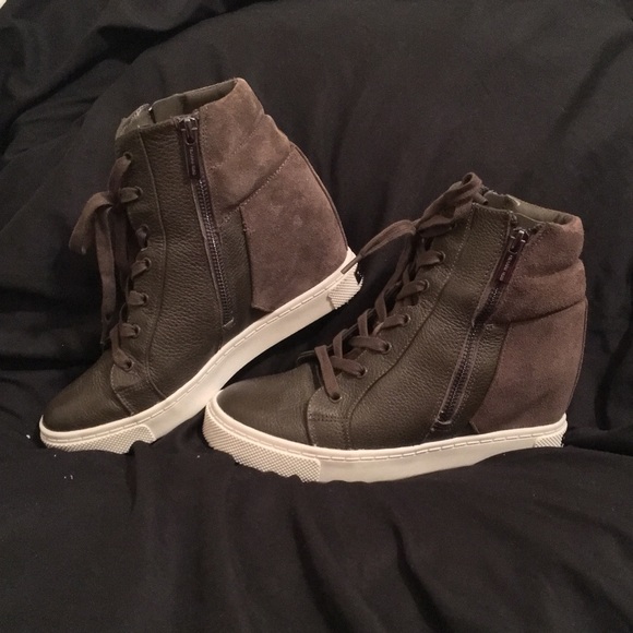 leather wedge tennis shoes